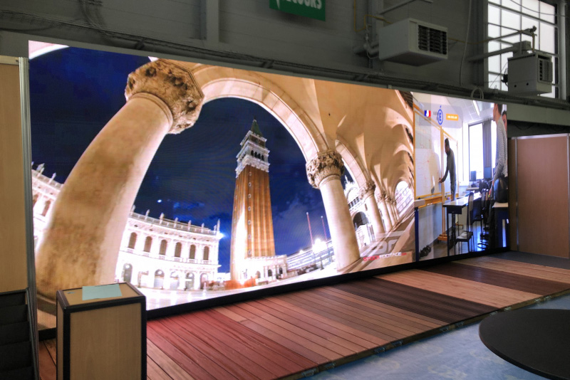 Ecran Geant Sur Structure Galerie 1